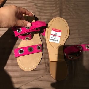 Halgon Fuchsia Size 7 1/2 Brand New Sandals